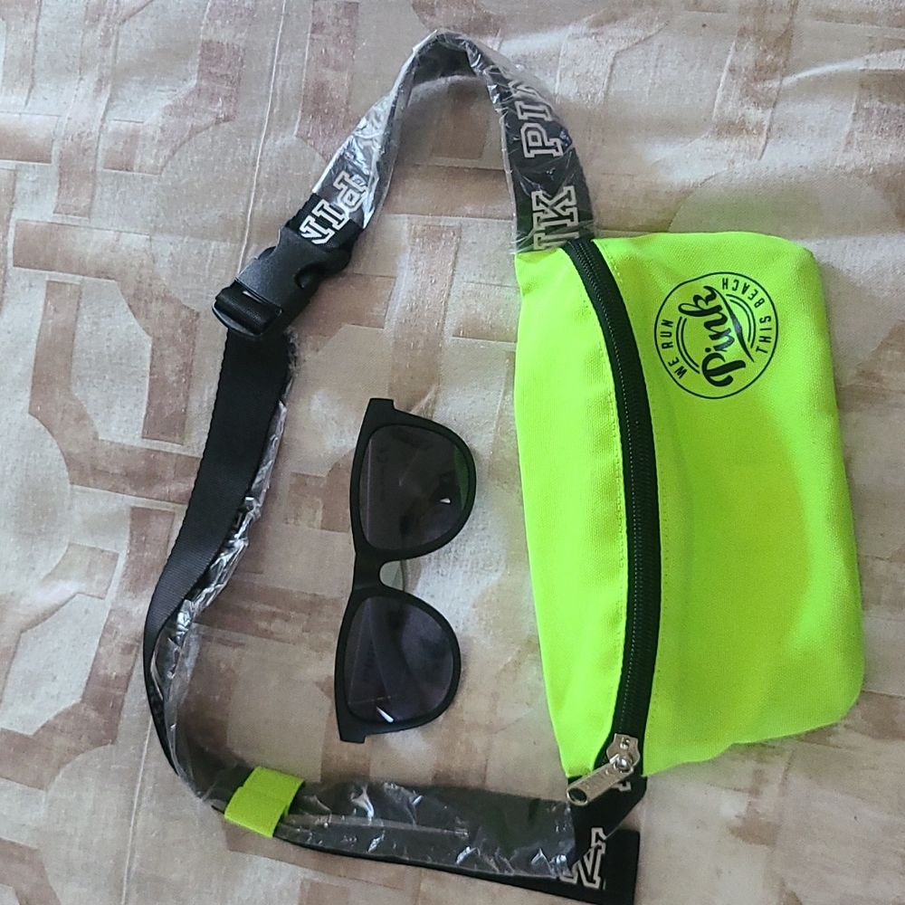 Victoria's Secret Fanny Bag Belt Bag with Sunglasses, Green